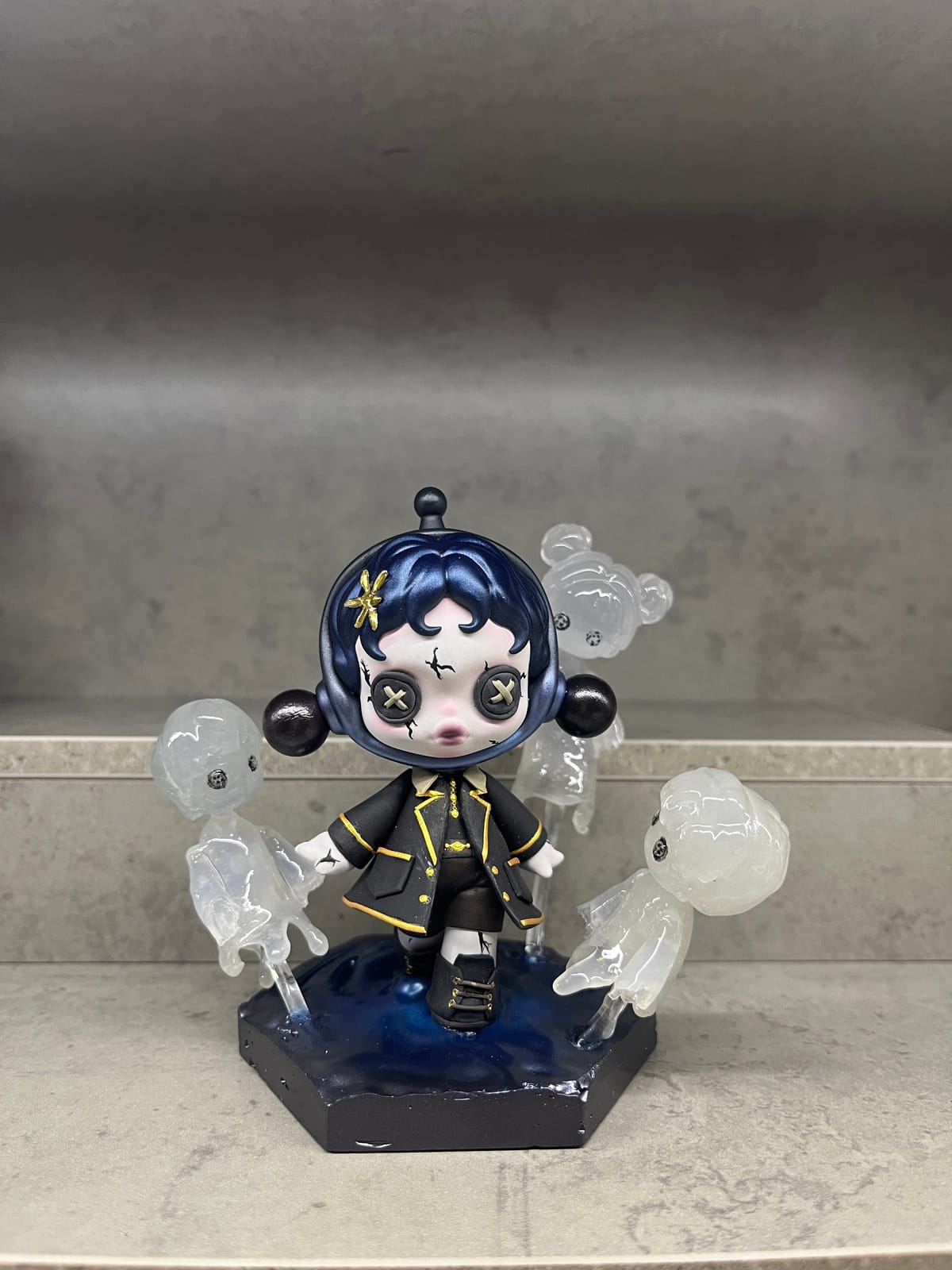 Custom Coraline from Skullpanda